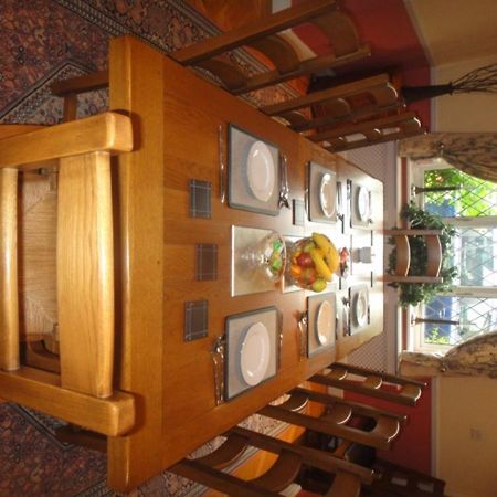The Oaks Guest House Londra Dış mekan fotoğraf