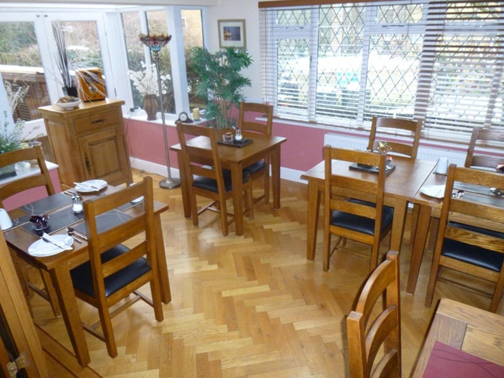 The Oaks Guest House Londra Dış mekan fotoğraf