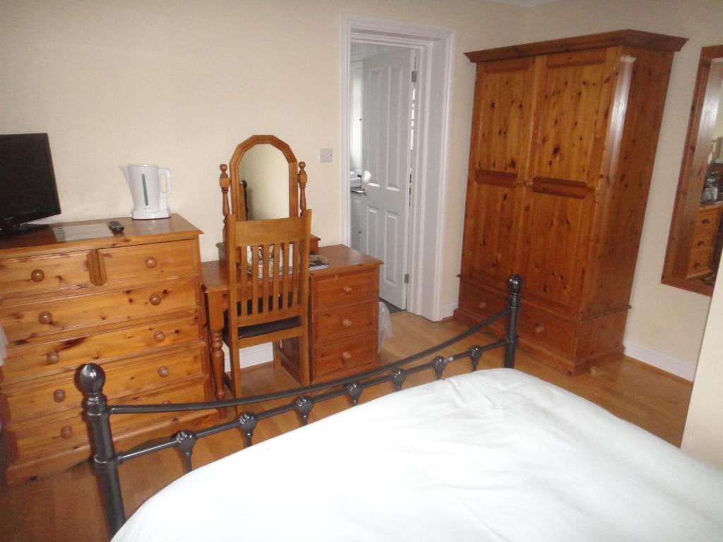 The Oaks Guest House Londra Oda fotoğraf