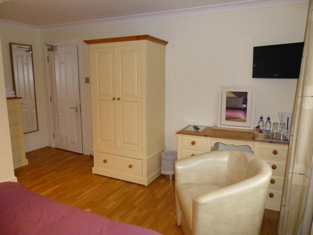 The Oaks Guest House Londra Oda fotoğraf