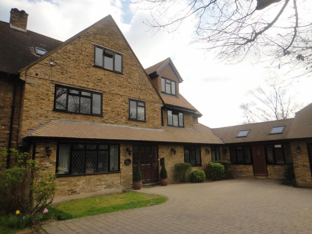 The Oaks Guest House Londra Dış mekan fotoğraf