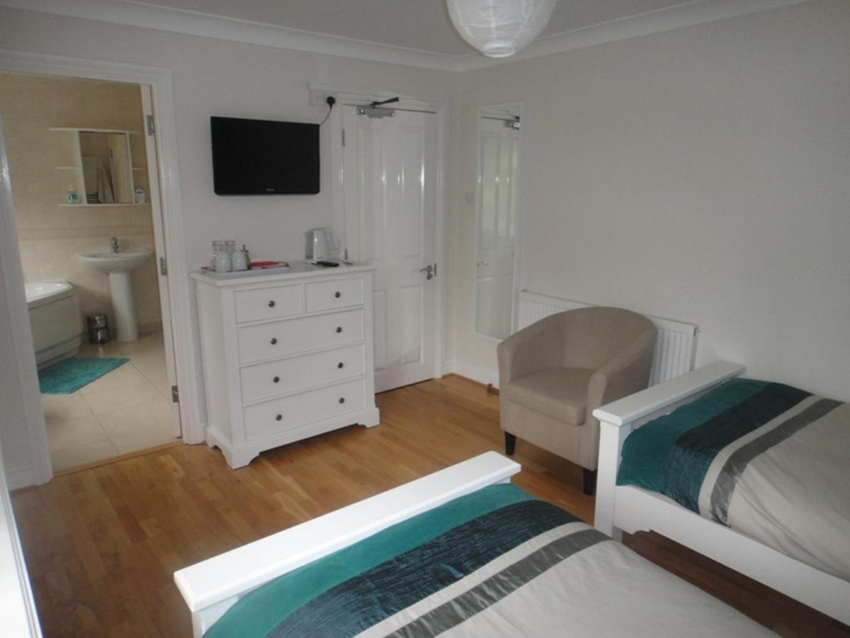 The Oaks Guest House Londra Oda fotoğraf