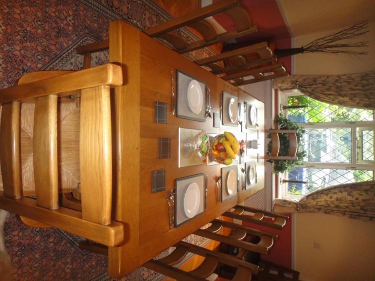 The Oaks Guest House Londra Dış mekan fotoğraf